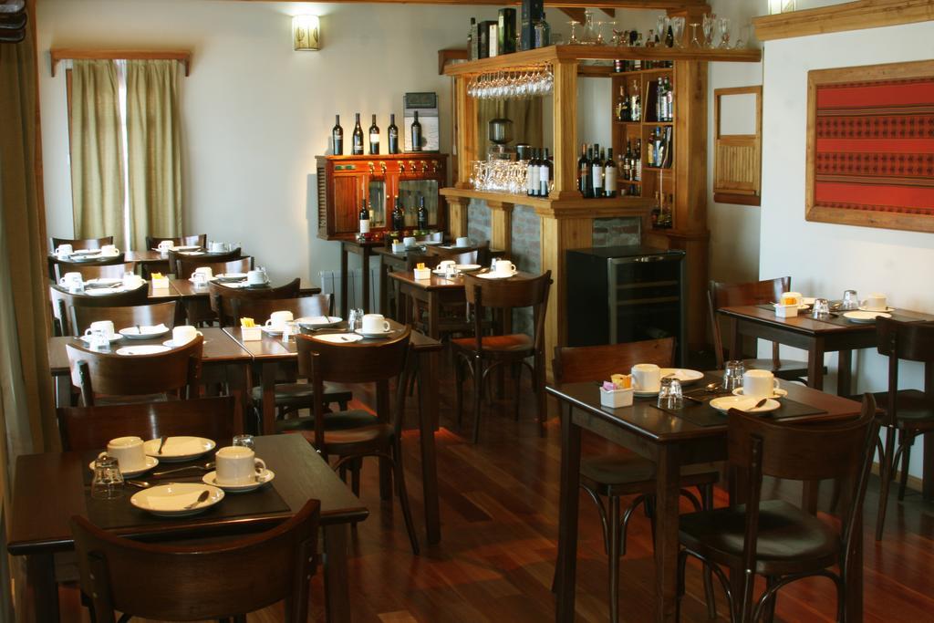 Hosteria Senderos El Chaltén Zewnętrze zdjęcie